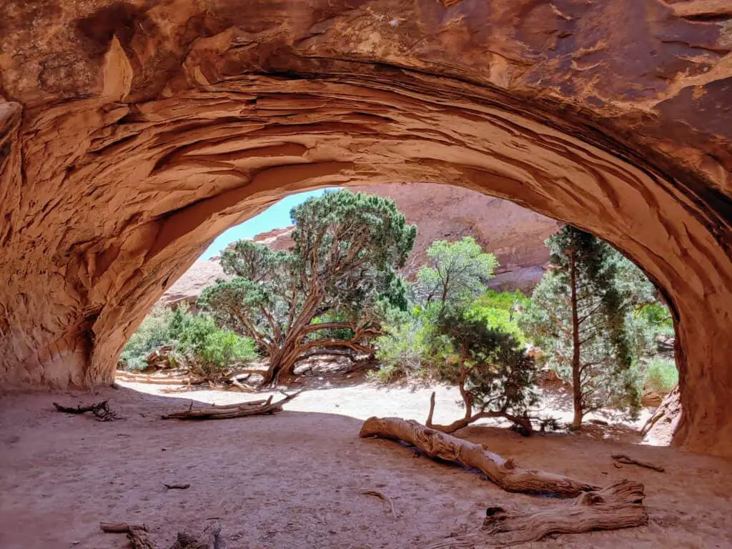 Navajo Arch in Arches National Park, Utah